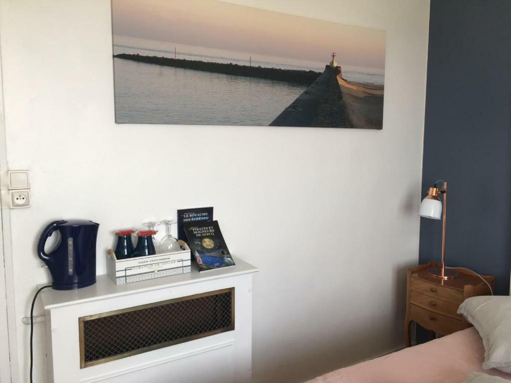 Chambre D'Hotes "Lumiere Du Cap" Vue Mer バルヌヴィル・カルトゥレ エクステリア 写真